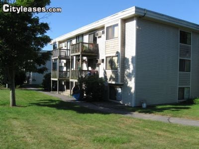 Building Photo - 326 Auburn St