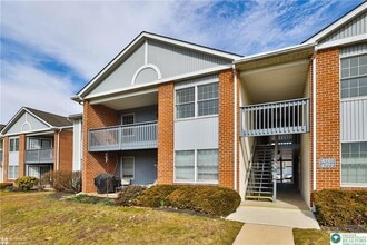Building Photo - 4767 Cheryl Dr