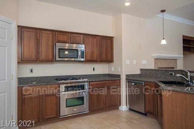 Building Photo - 10380 Borah Park Cir
