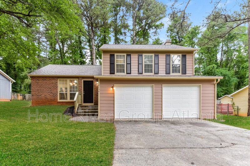 4754 White Oak Path, Stone Mountain, GA 30088 House Rental in Stone