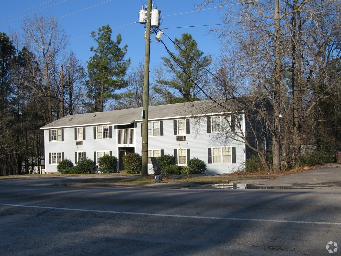 Primary Photo - 1708 S Beltline Blvd