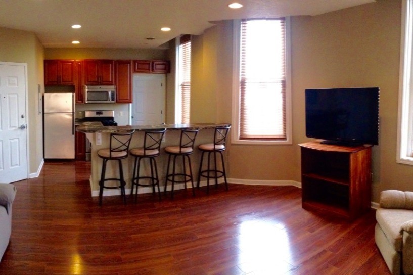 Kitchen Living Room - 123 W New Castle St