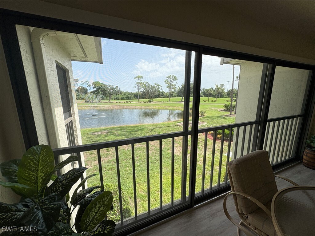 Foto principal - 5665 Trailwinds Dr