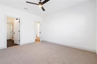 Building Photo - 1231 Mammoth St