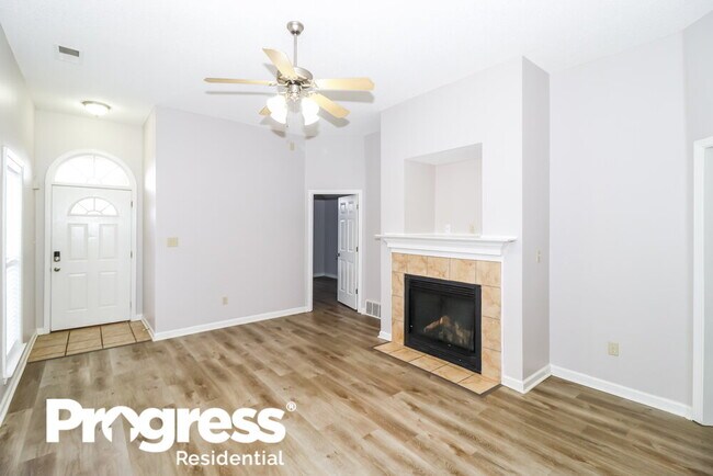 Building Photo - 6943 Parkbrook Ln