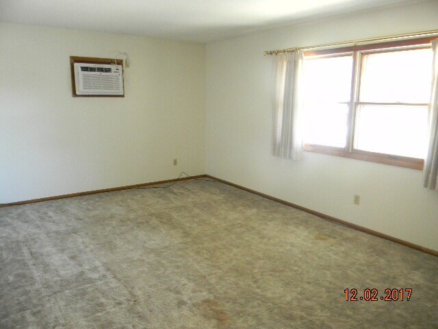 Building Photo - 115 N 12th St