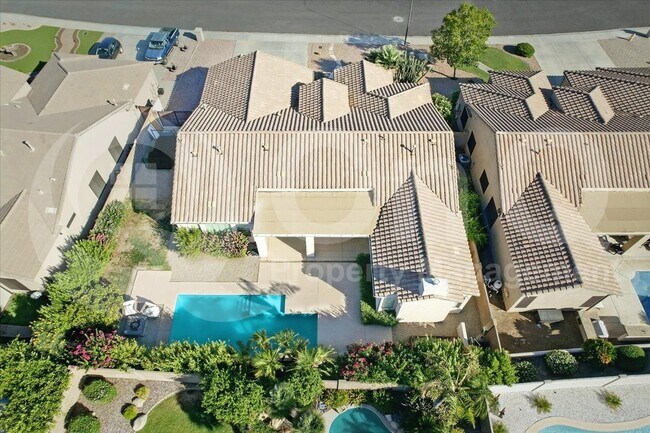 Foto del edificio - 4628 W Whispering Wind Dr