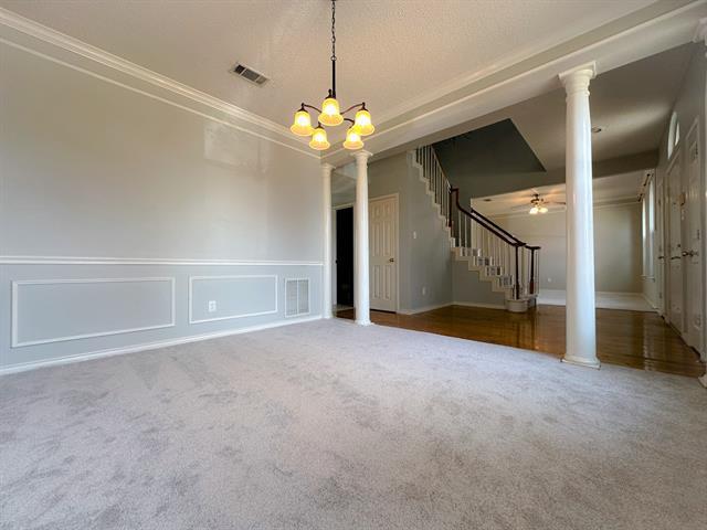 Building Photo - 2124 Liverpool Dr