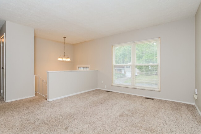Building Photo - 10288 Dewhill Ln