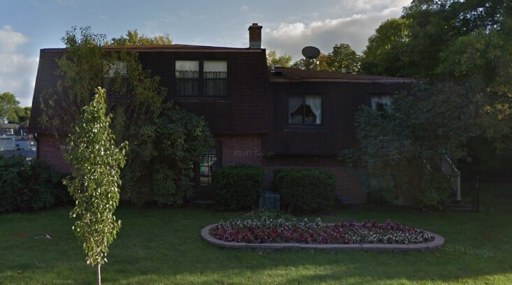 Primary Photo - 201 W Oak St