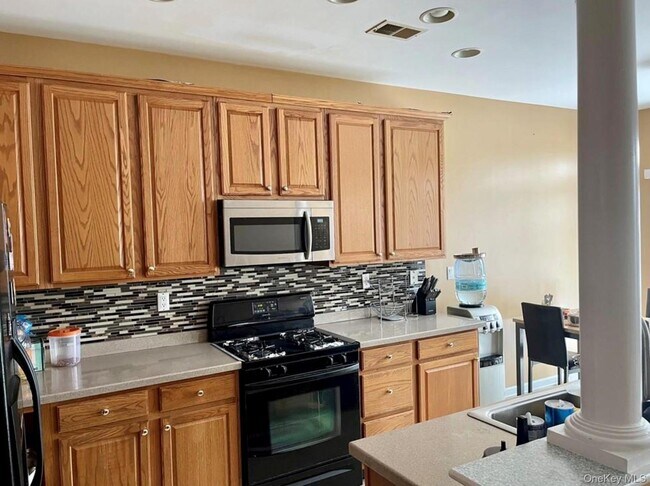 Foto del edificio - 28 Ford Ct