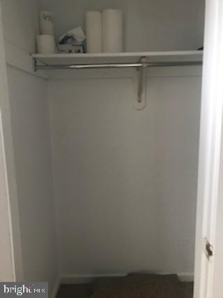 Building Photo - 468 Lynetree Dr