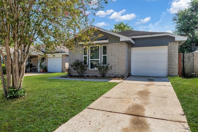 Foto del edificio - 7227 Greenyard Dr