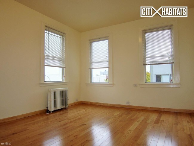 Foto del edificio - 373 Manhattan Ave