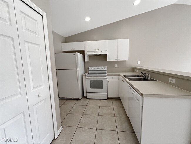 Foto del edificio - 4987 28th St SW