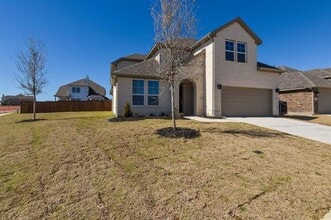 Building Photo - 5501 Crestview Dr
