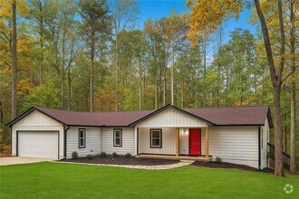 Building Photo - 6881 Hickory Hollow Dr