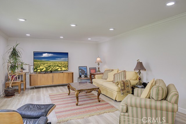 Building Photo - 5500 Paseo Del Lago W