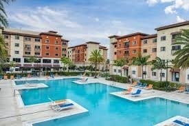 Photo - 6350 Griffin Rd (Davie, FL)