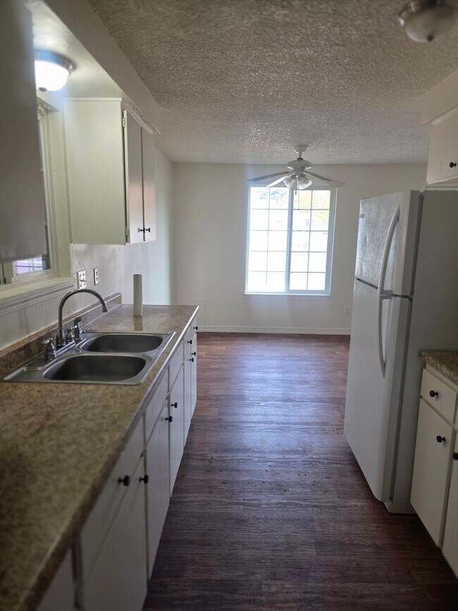 Foto del edificio - 534 Hamilton St