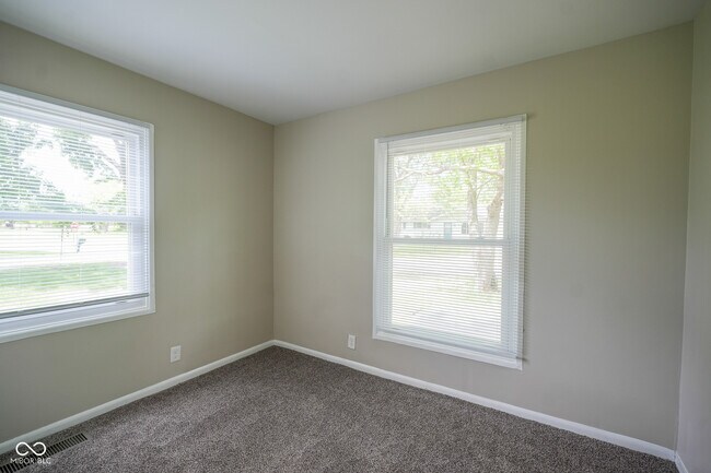 Foto del edificio - 710 Brooks Dr