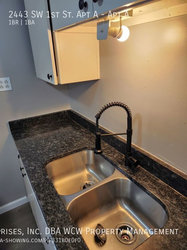 Building Photo - Nice and clean 1BR, 1BTH near parks and zoo