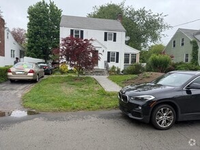 Building Photo - 267 Rosewood Pl