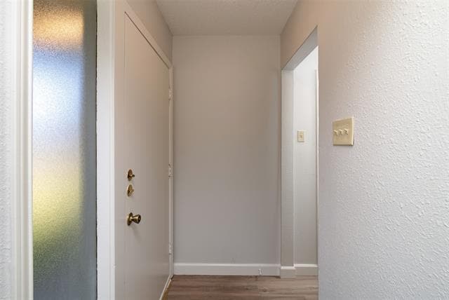 Building Photo - 731 Brentwood Ln