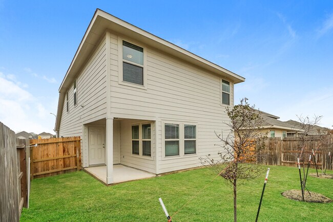 Building Photo - Green Lake Meadow - 10472 Green Branch, Sa...