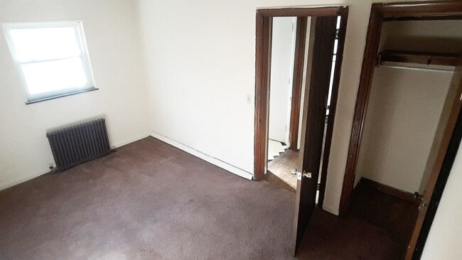 Foto del edificio - 956 Ludlow Ave