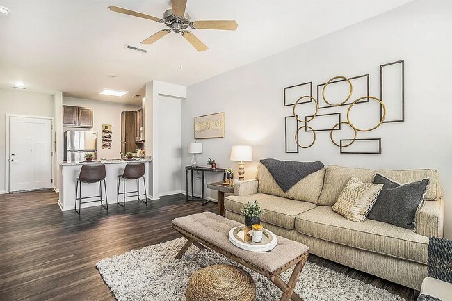 Foto del edificio - 368 Beacon Light Cir