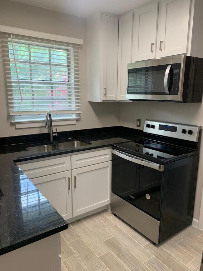 Foto del edificio - 2846 Walton Way