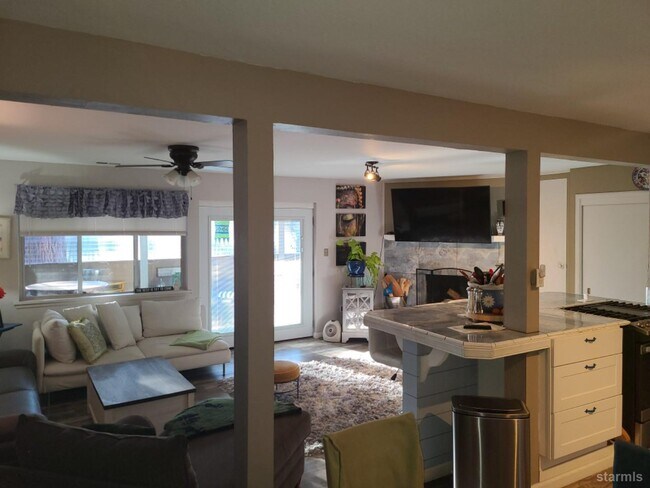 Foto del edificio - 1150 Fairway Ave