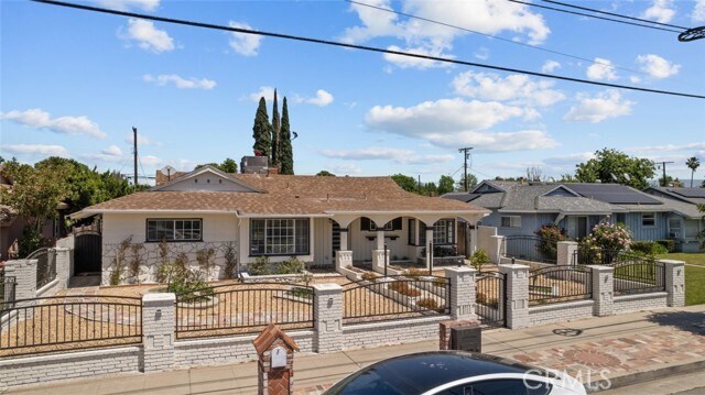 Foto principal - 16315 Parthenia St