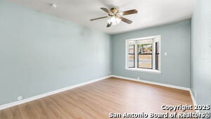 Building Photo - 334 Shin Oak Dr