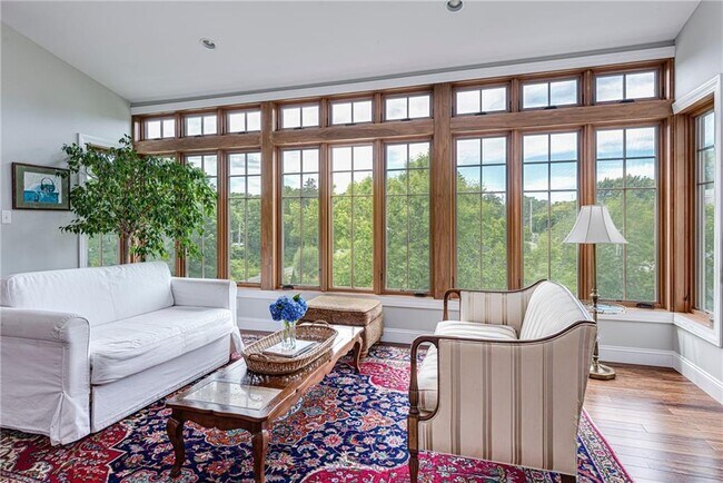 Foto del edificio - 550 Paradise Ave