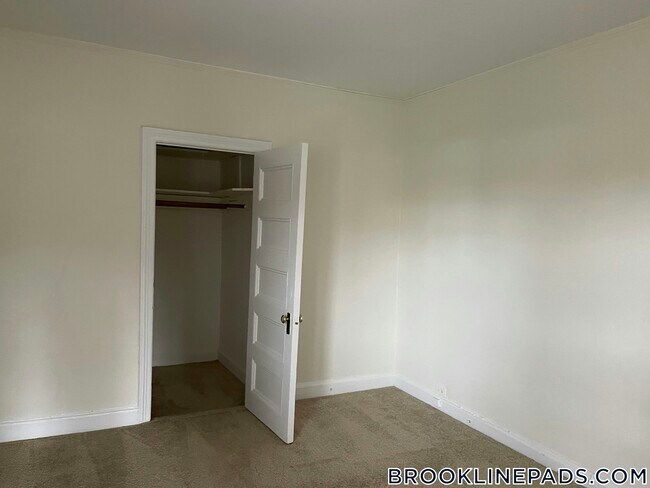 Foto del edificio - 1223 Beacon St
