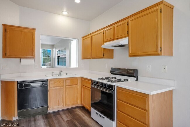 Foto del edificio - 919 Clear Diamond Ave