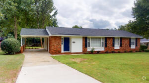 Building Photo - 2703 Rosewood Dr