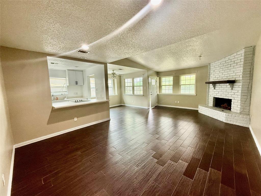 Primary Photo - 8818 Fern Valley Dr