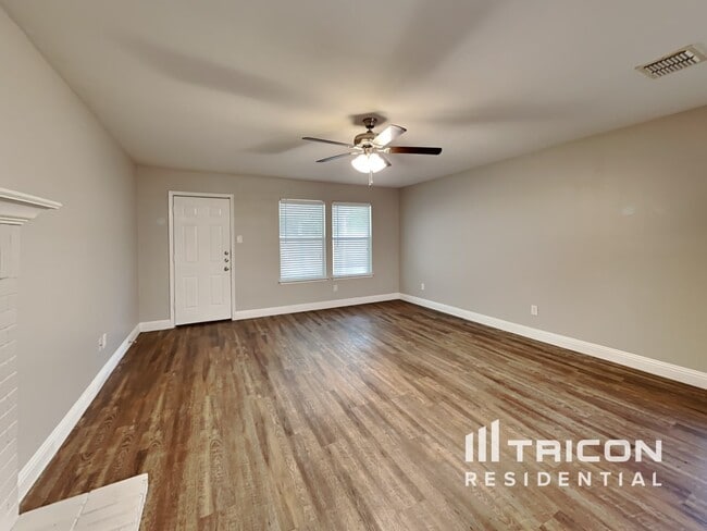 Building Photo - 1133 Single Tree Dr