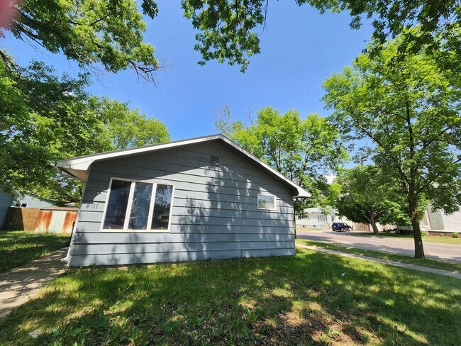 Foto del edificio - 2 bed 1 bath House