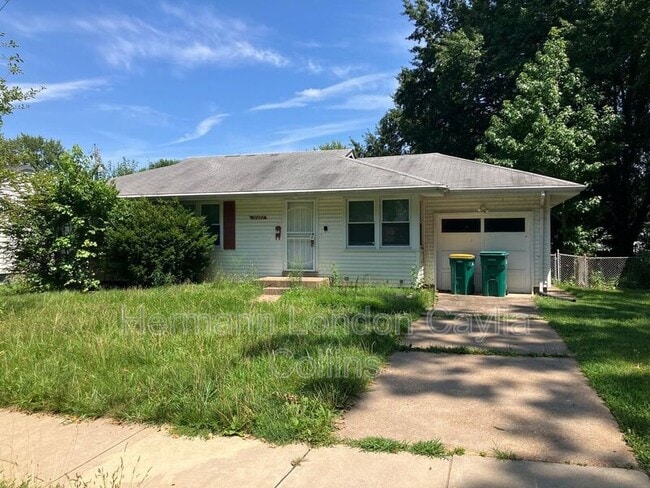 Photo - 10072 Ashbrook Dr House