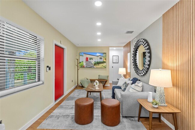 Foto del edificio - 220 NW 134th St