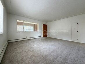 Building Photo - 1165 W Dale Ave