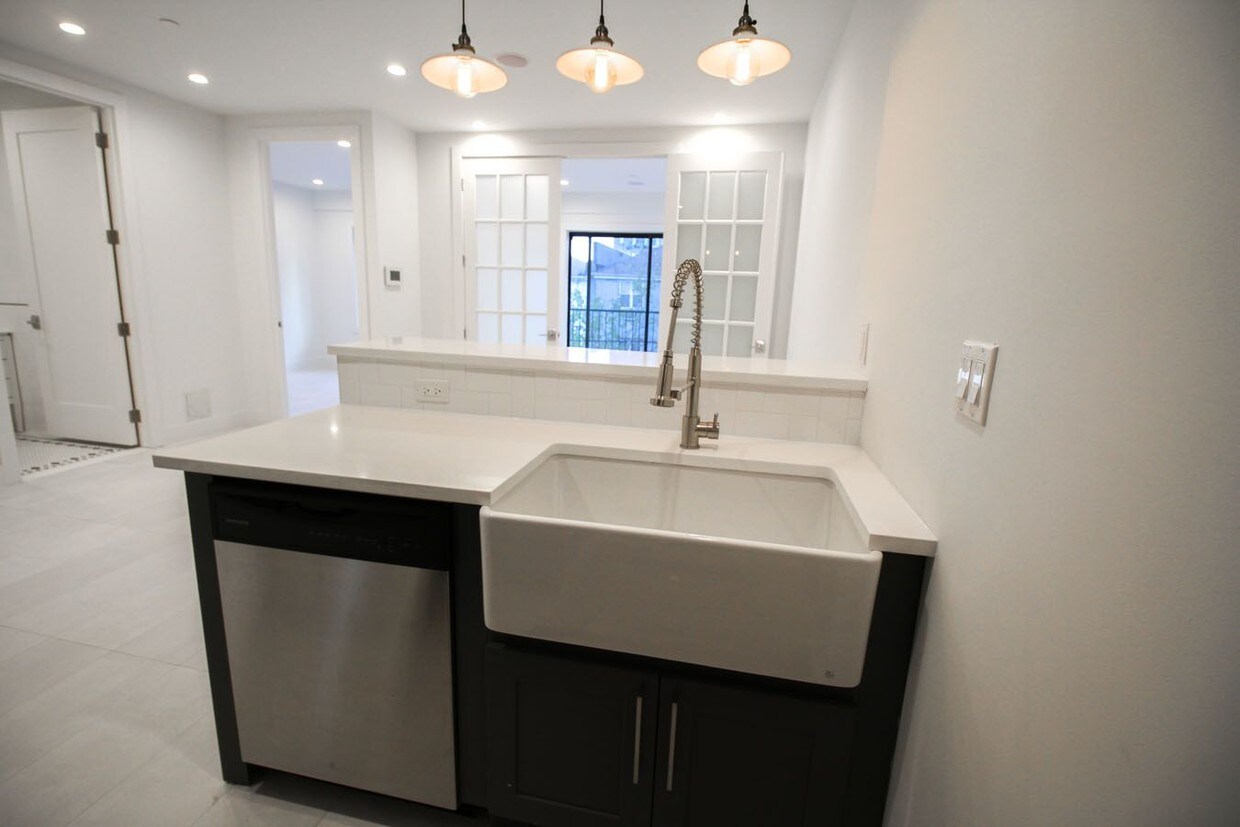 Foto principal - 1068 Lafayette Ave