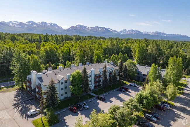 context - Green Tree Apartments