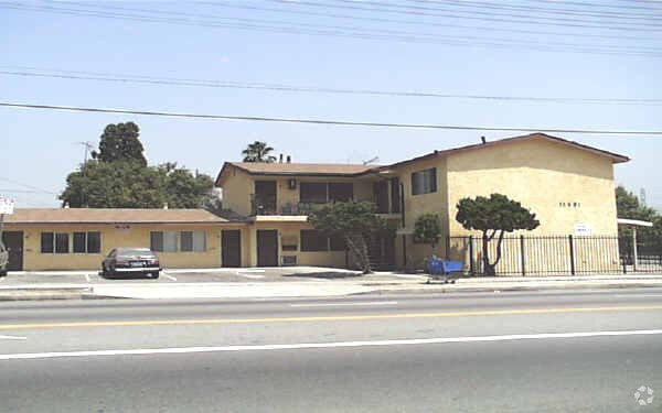 Building Photo - 11431 Victory Blvd