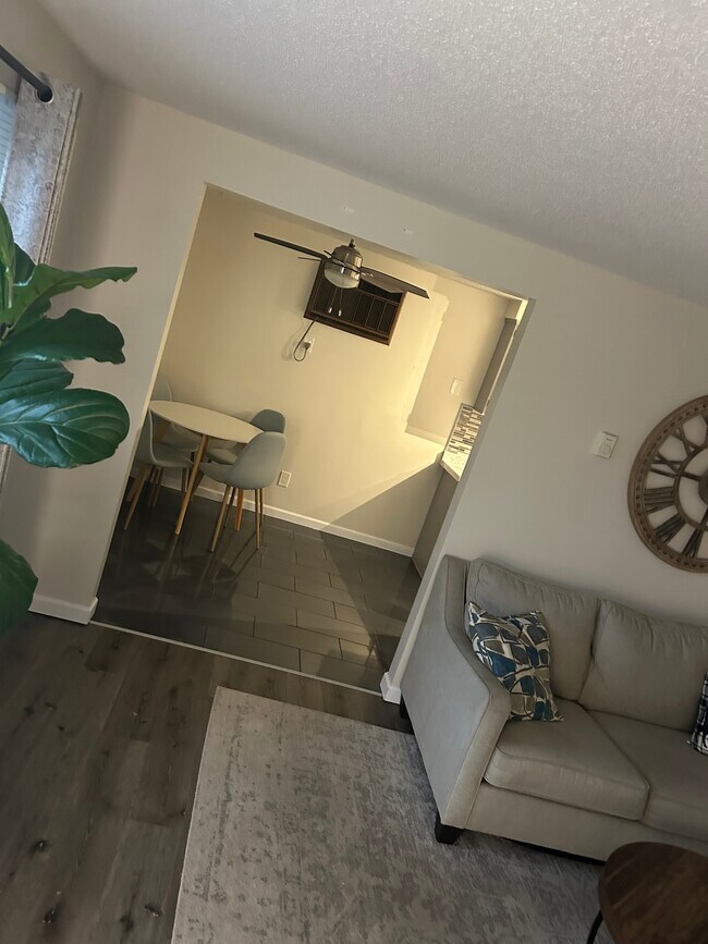 Foto del edificio - 2708 Alder Creek Dr S