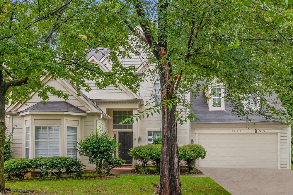 Foto principal - 6020 Skyline Dr